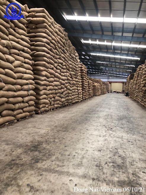 Bulk sealed packages for weekly wholesale shipping